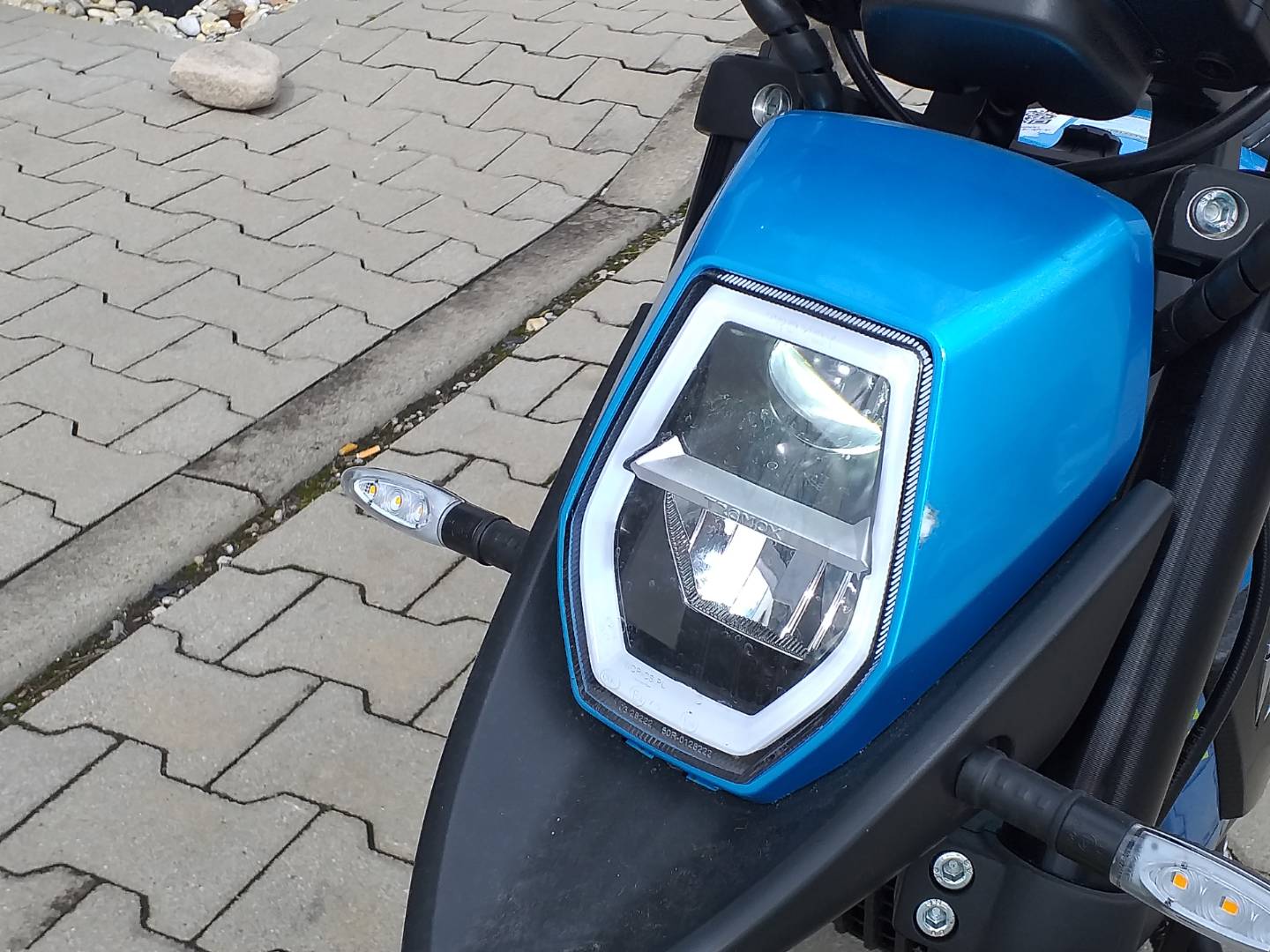 Tromox Mino Mini bike 1,2kW – Obrázok 5